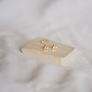 Studs AMORE or vermeil